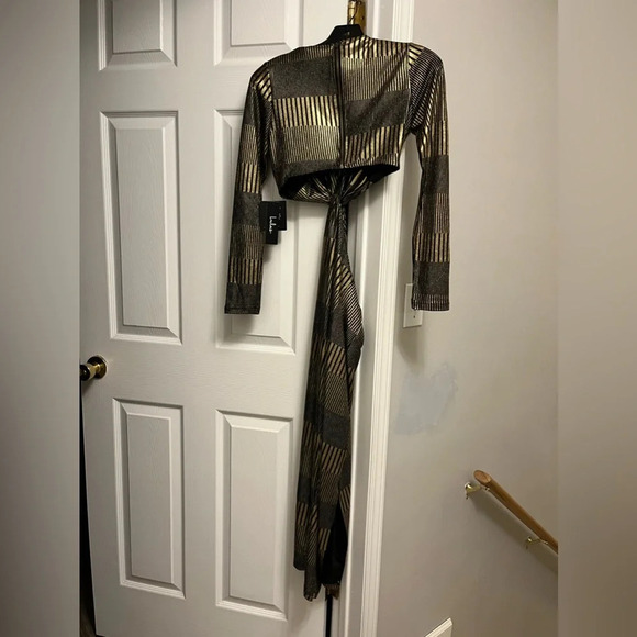 Lulus Always a Party Gold Metallic Twist-Front Cutout Midi Dress XS NWT - Picture 3 of 6